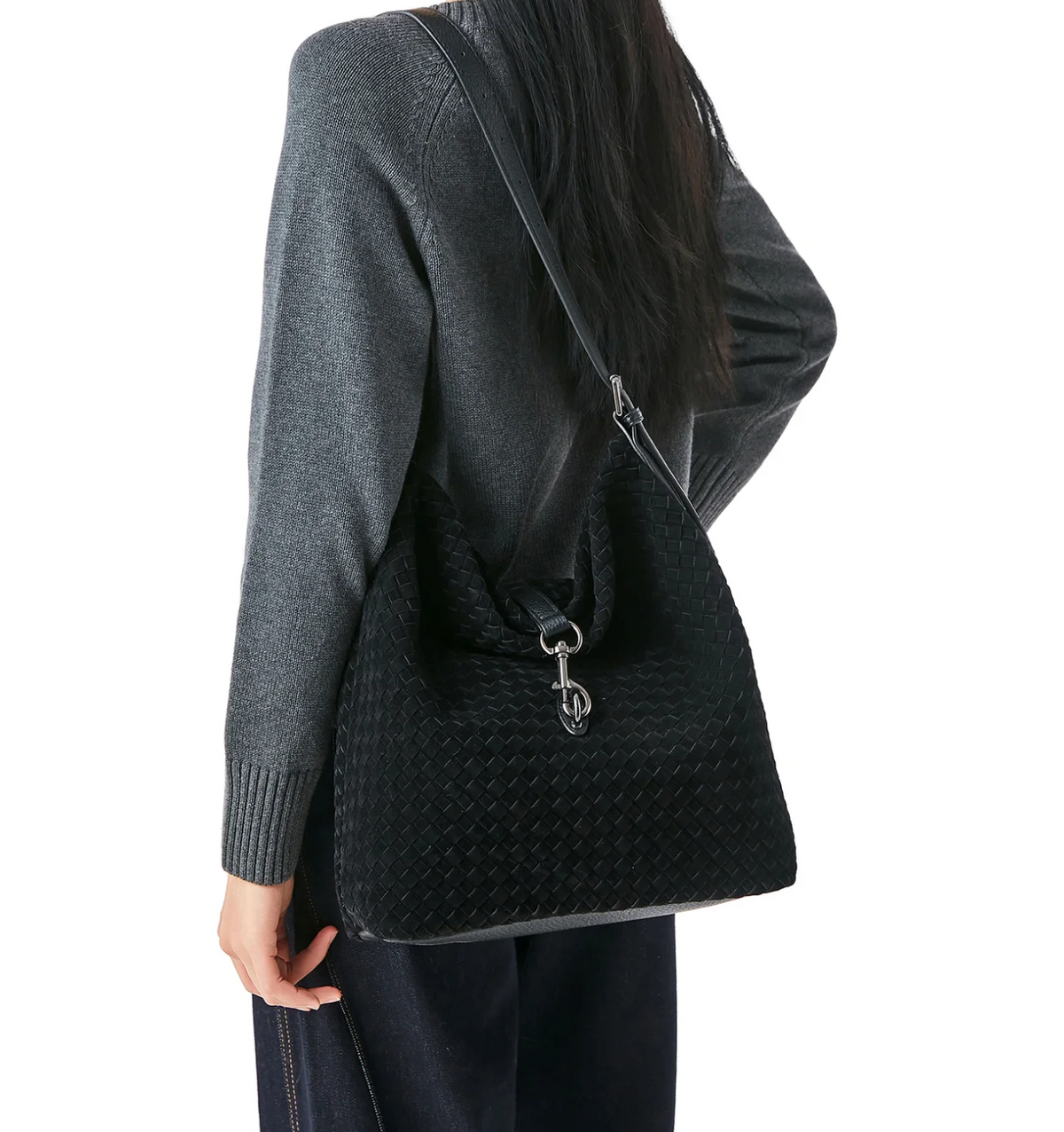 woven vegan suede shoulder bag - black
