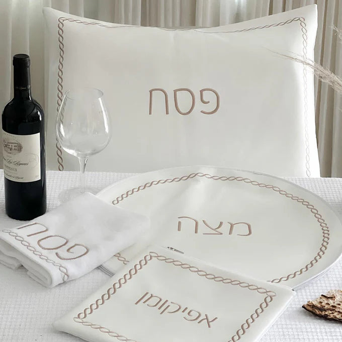 braided design seder set- gold