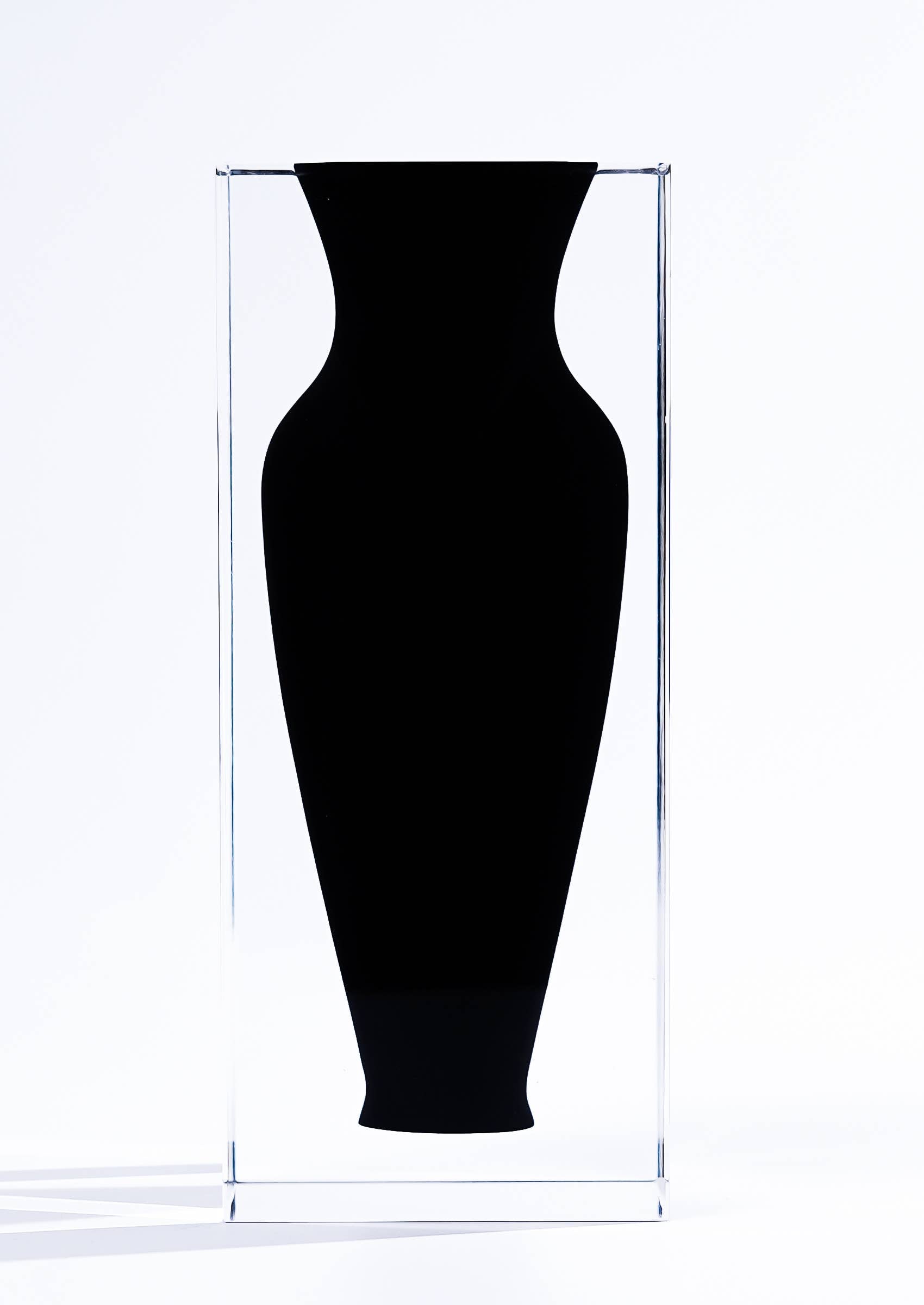 Resin Bud Vase — Elongated Silhouette: black