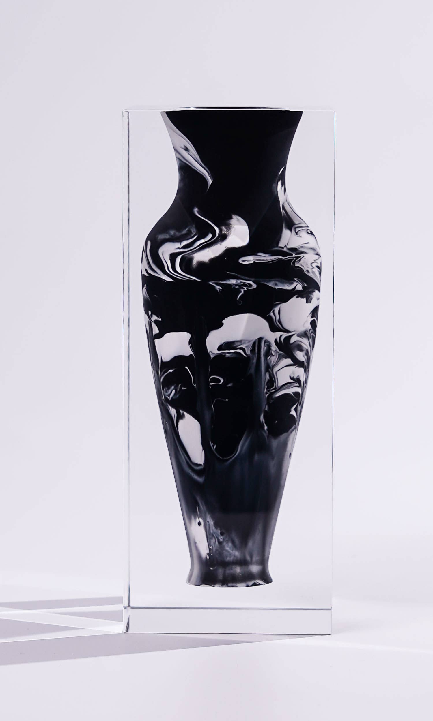 Resin Bud Vase — Elongated Silhouette: black marble