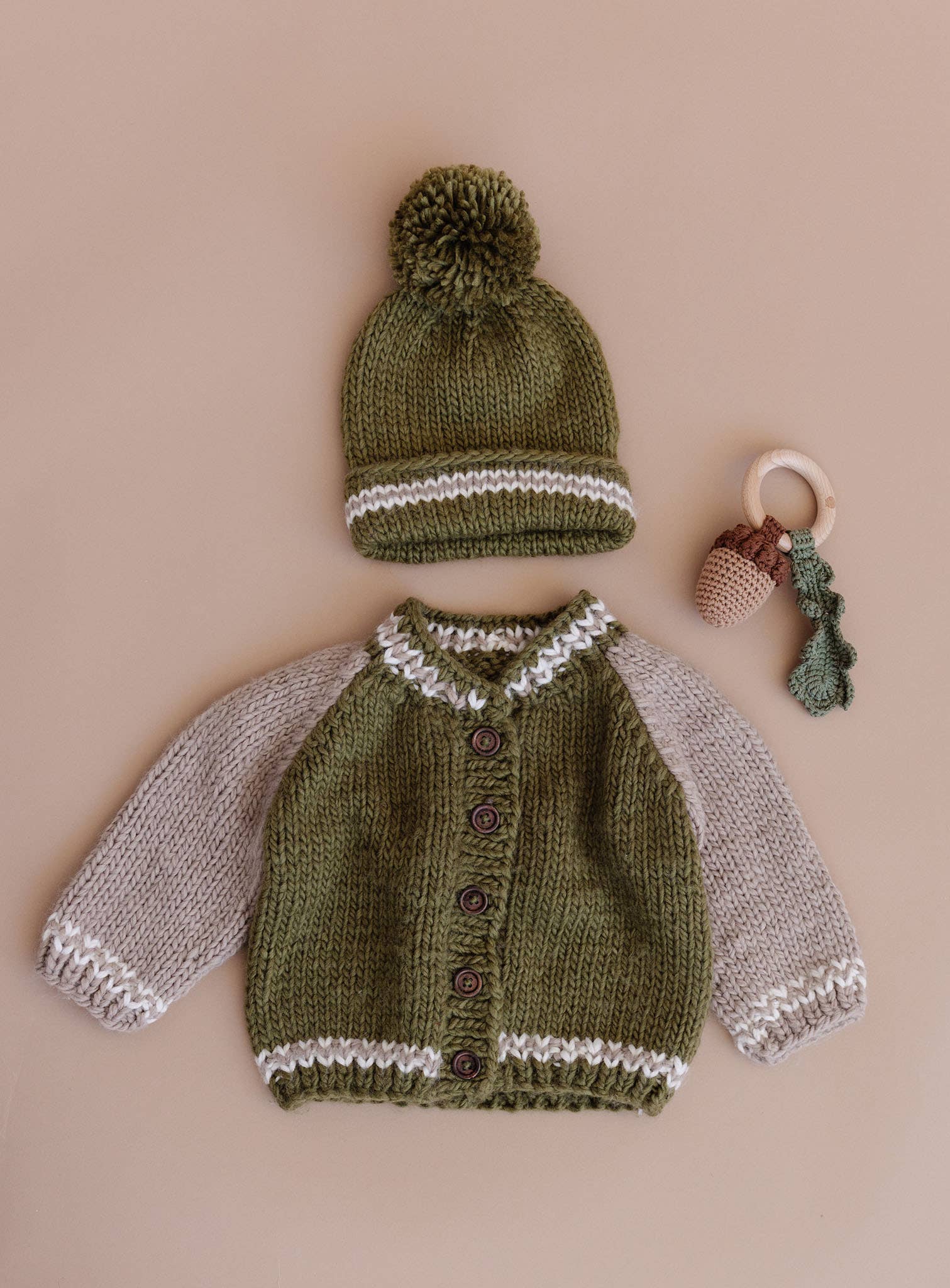 Varsity Cardigan - moss