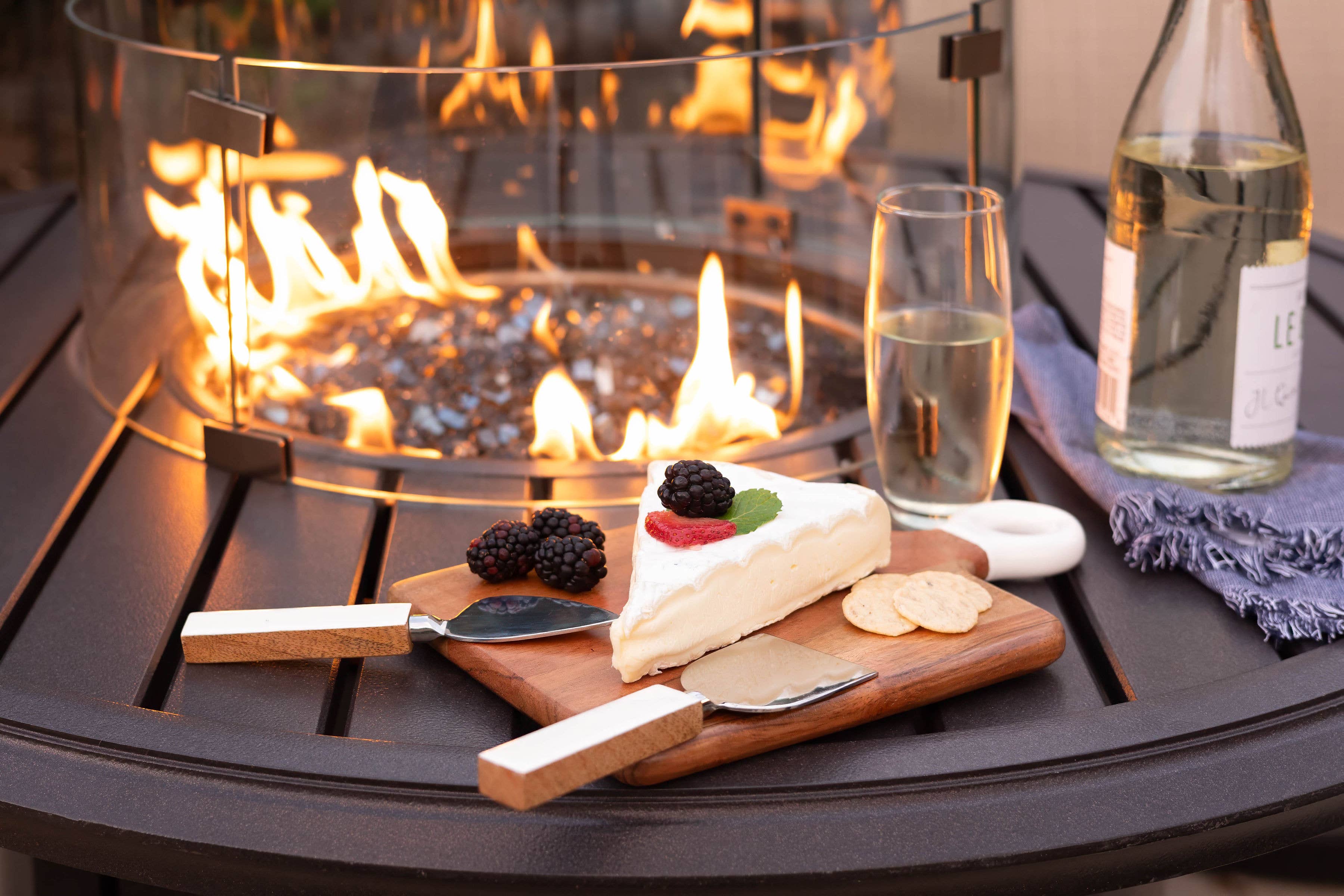 Charcuterie Board and Set of 2 Knives