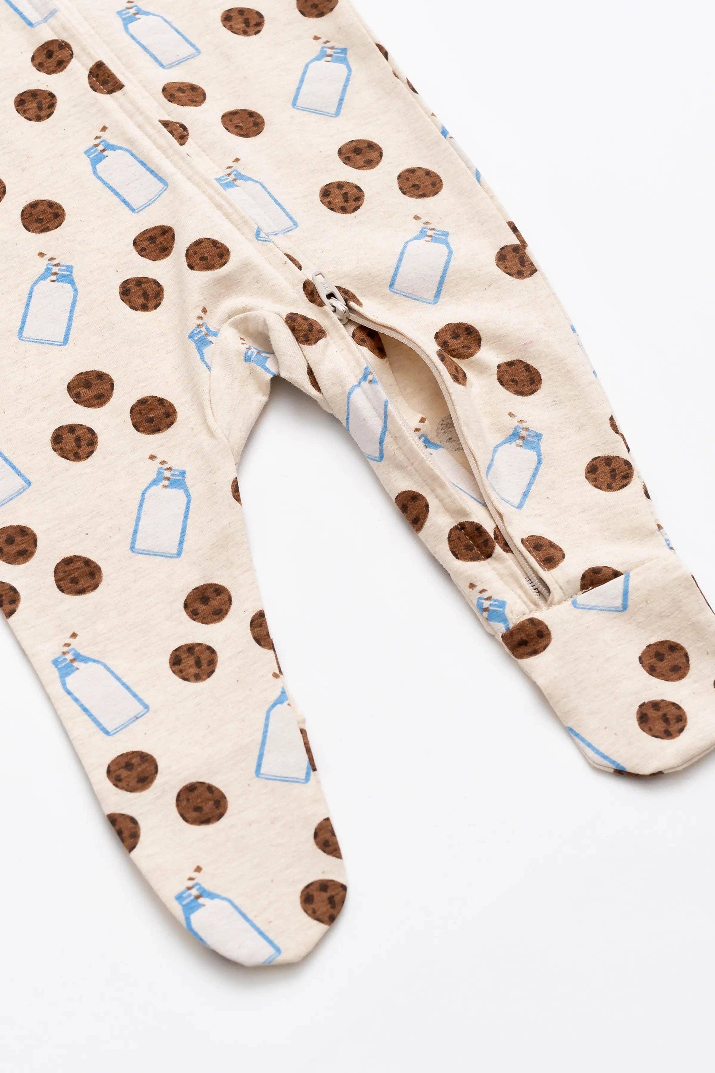 Zipper One-Piece Cookies + Milk