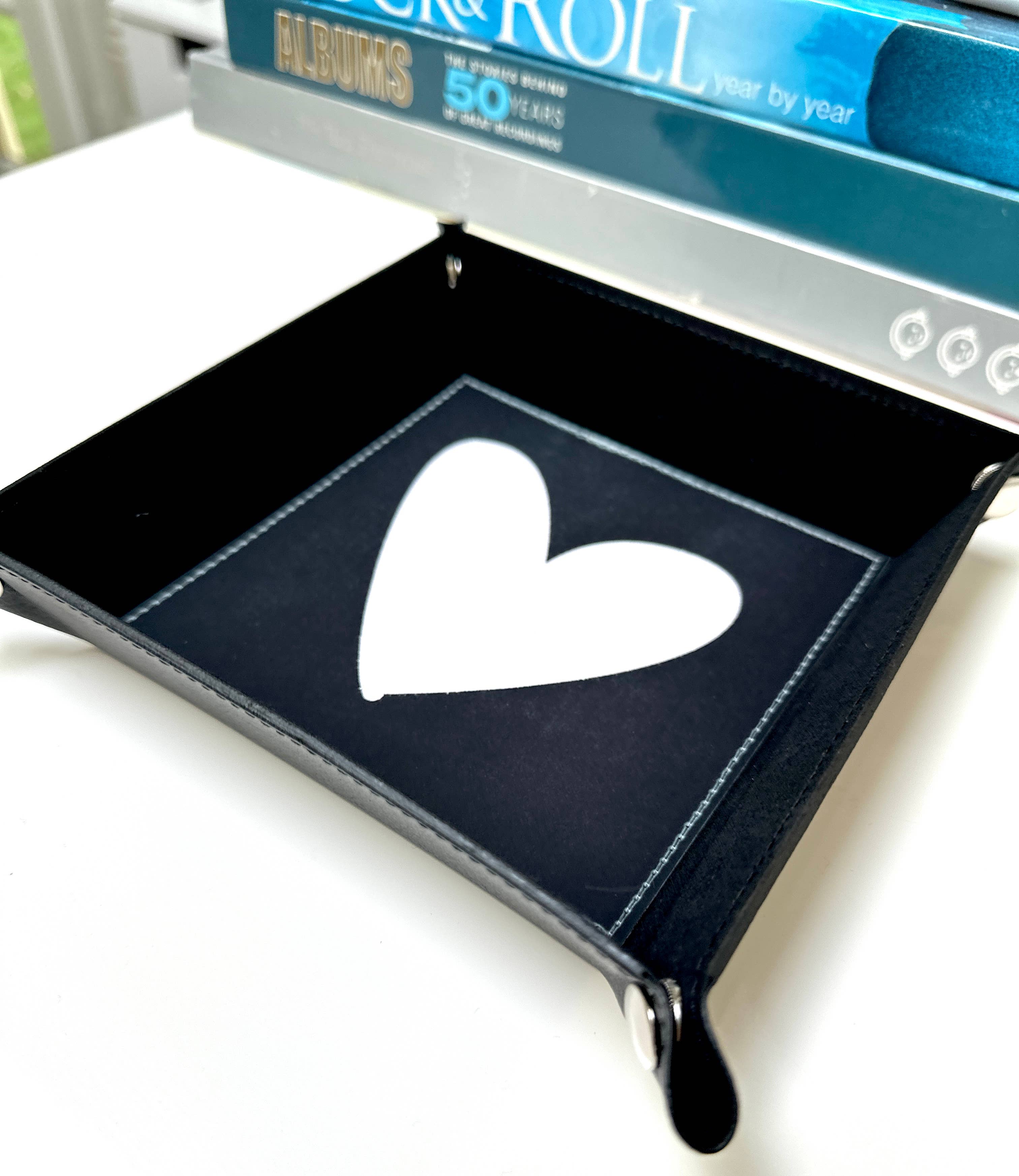 Leather Heart Valet Catchll Tray 