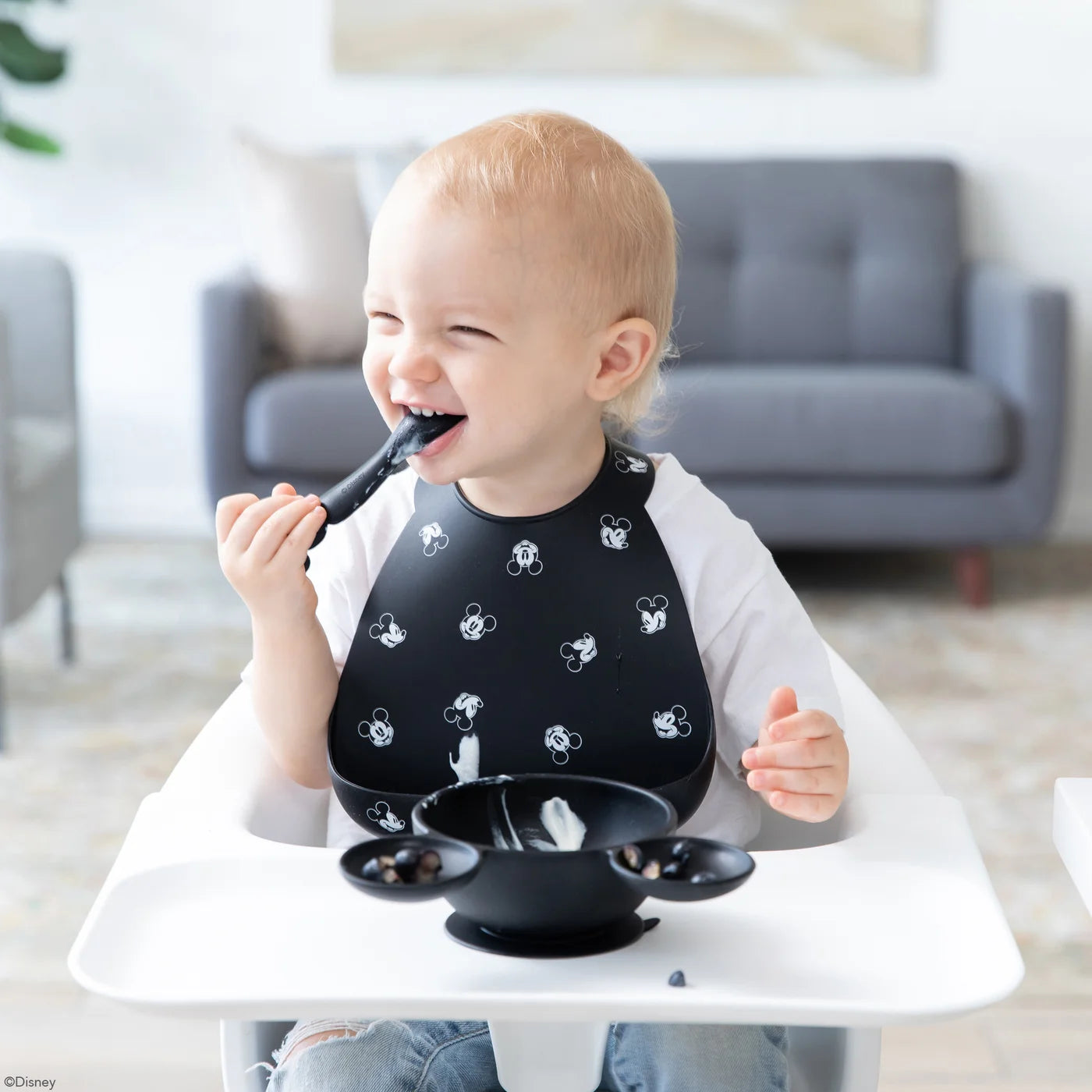 Silicone Bibs - Mickey Mouse Faces B+W